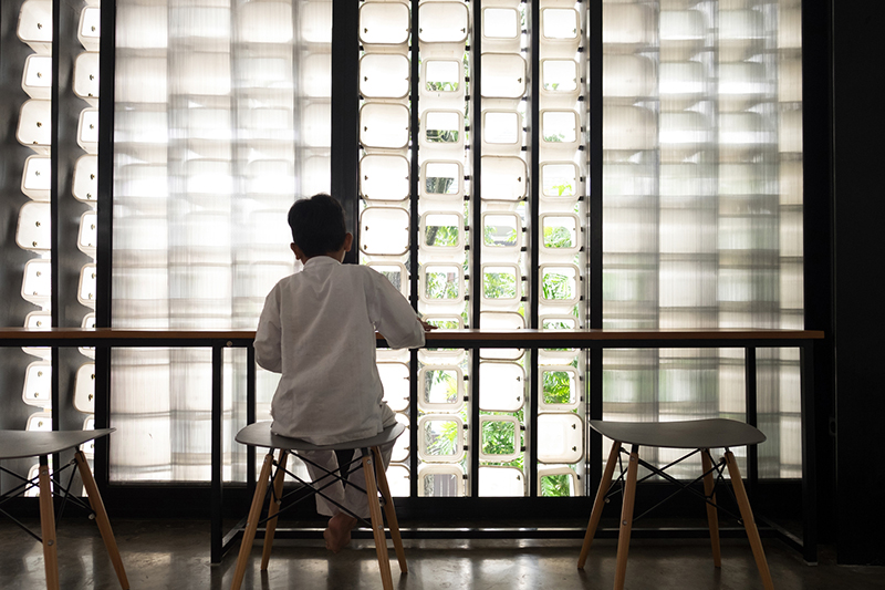 Bima Microlibrary / SHAU Indonesia, 2016. Architects: SHAU Indonesia / Photographs: Sanrok Studio Bima Microlibrary / SHAU Indonesia, 2016