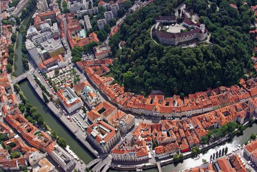 A view of Ljubljana and its castle - picture Primož Hieng / Ljubljana Tourism