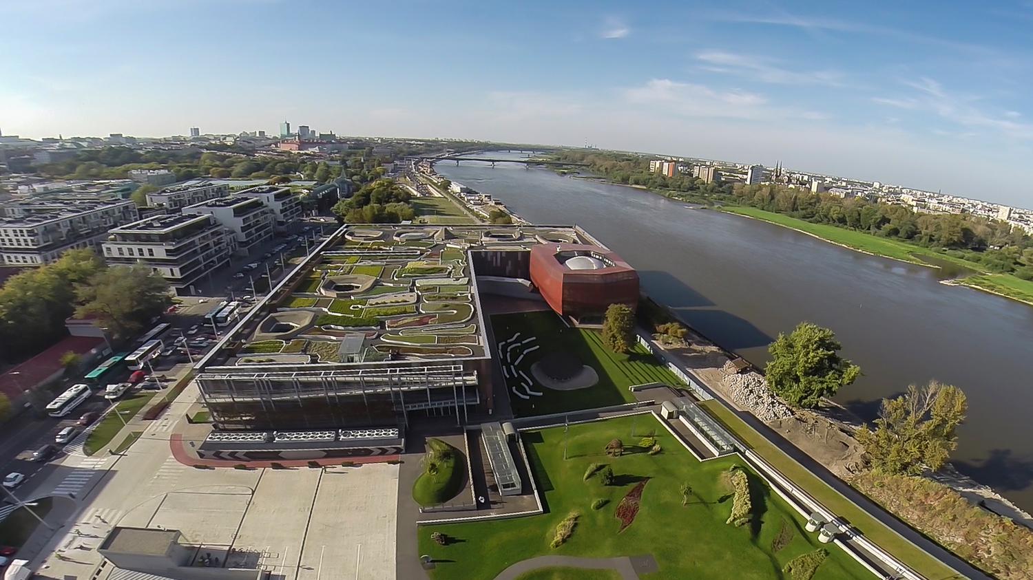 copernicus_science_centre_and_heavens_of_copernius_planetarium