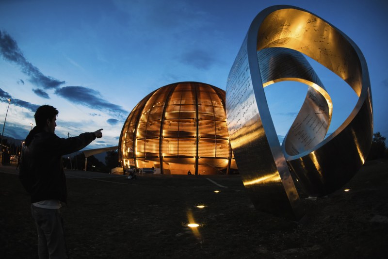 Exclusive guided tours to CERN's permanent exhibitions - #Ecsite2018