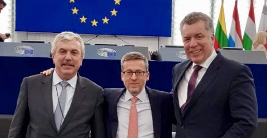 MEP Ehler, MEP Nica and Commissioner Moedas at EP. Credits: European Parliament. 