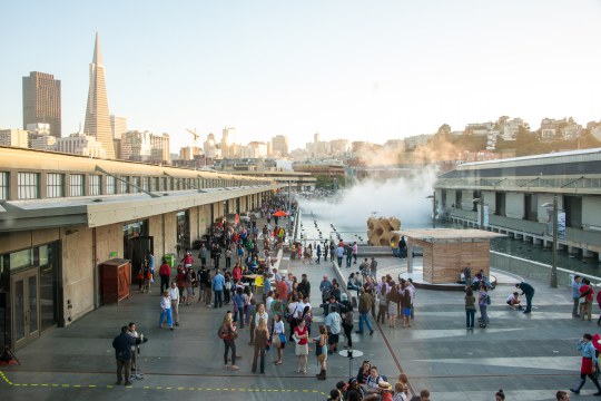 One of the analysed sessions was “After Exploratorium: The shifting identities of science centres”. Here: The Exploratorium’s Outdoor Gallery during a summertime After Dark © Exploratorium, All rights reserved